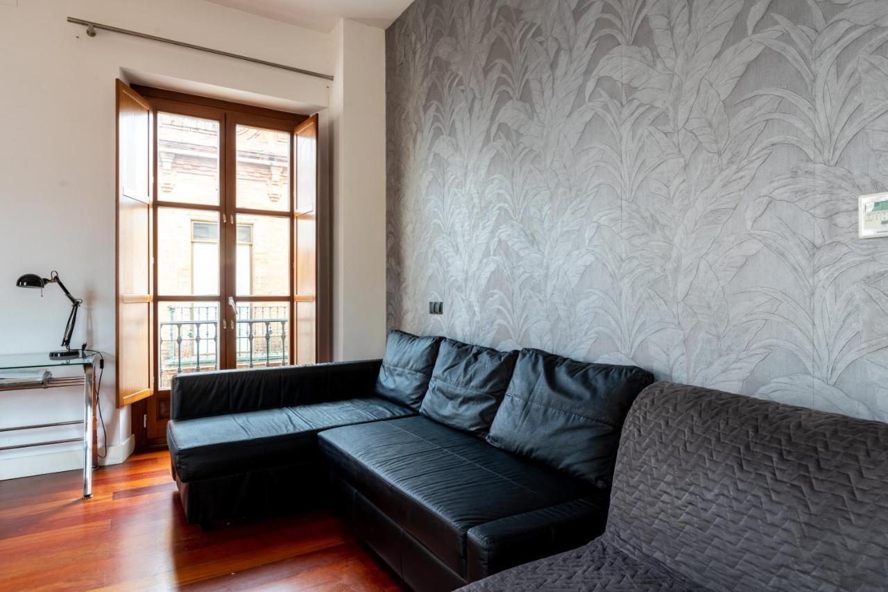 Cathedral Apartment, Upper Floor Apartment Seville Luaran gambar
