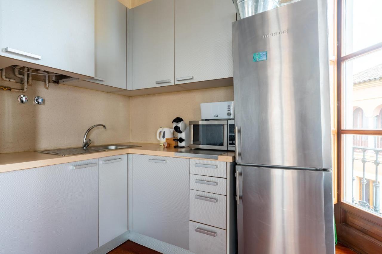 Cathedral Apartment, Upper Floor Apartment Seville Luaran gambar