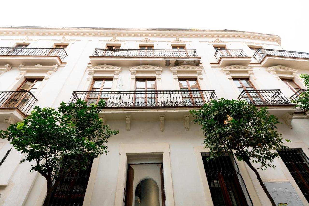Cathedral Apartment, Upper Floor Apartment Seville Luaran gambar