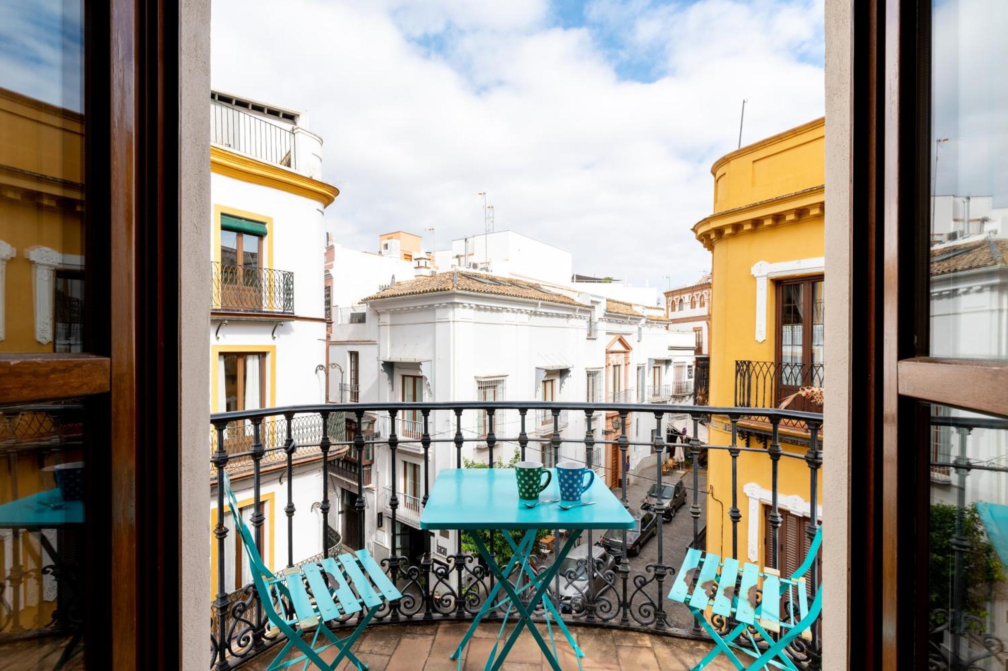 Cathedral Apartment, Upper Floor Apartment Seville Luaran gambar